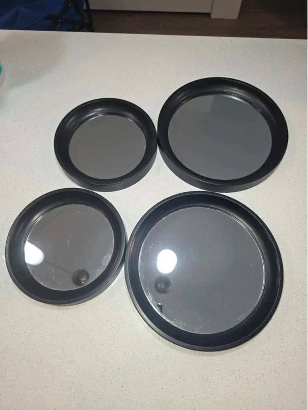 Set of 4 Black Round Wall Mirrors with Hanging Hooks